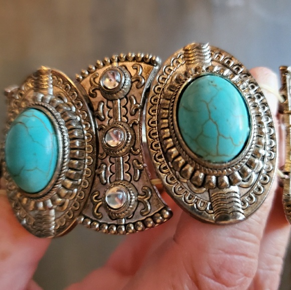 Bracelet - Picture 2 of 5